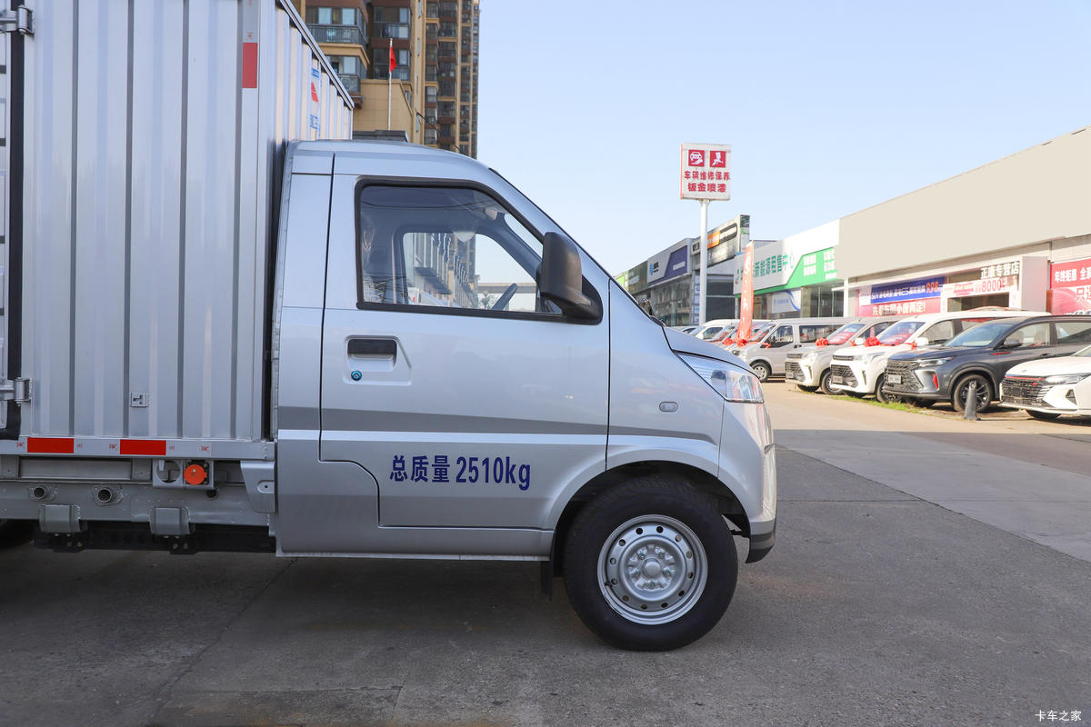 ����翨 2.5T 2.9�׵��Ŵ��綯��ʽ���䳵(GXA5034XXYDEV)41.86kWh���