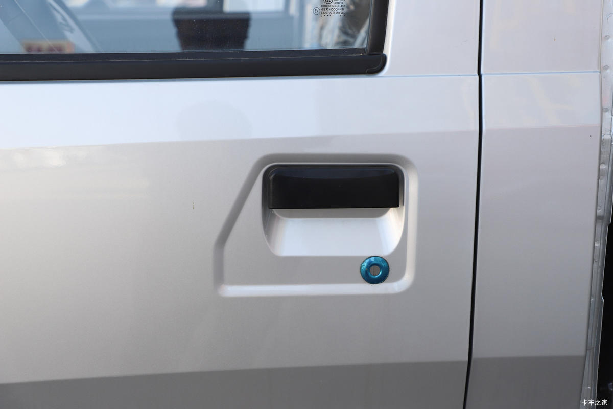 ����翨 2.5T 2.9�׵��Ŵ��綯��ʽ���䳵(GXA5034XXYDEV)41.86kWh���