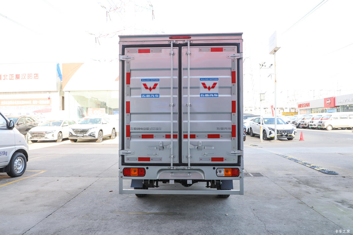 ����翨 2.5T 2.9�׵��Ŵ��綯��ʽ���䳵(GXA5034XXYDEV)41.86kWh���