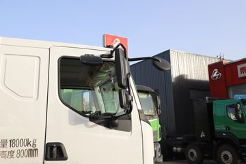 �������� ����L3 180���� 4X2 4.2����ж��ͼƬ