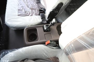 �������� ����L3 180���� 4X2 4.2����ж��ͼƬ