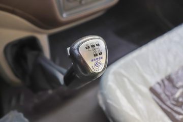 �������� ����L3 180���� 4X2 4.2����ж��ͼƬ