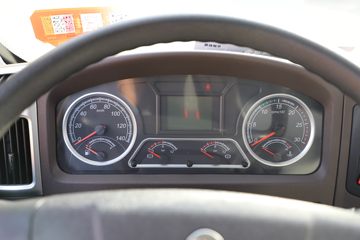 �������� ����L3 180���� 4X2 4.2����ж��ͼƬ