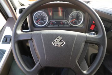 �������� ����L3 180���� 4X2 4.2����ж��ͼƬ