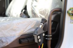 东风柳汽 乘龙L3 180马力 4X2 4.2米自卸车