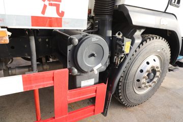 �������� ����L3 180���� 4X2 4.2����ж��ͼƬ