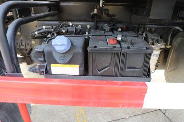 �������� ����L3 180���� 4X2 4.2����ж��ͼƬ