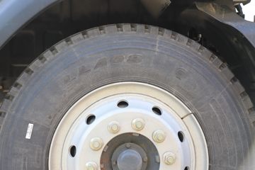 �������� ����L3 180���� 4X2 4.2����ж��ͼƬ