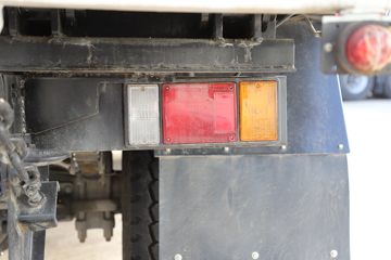 �������� ����L3 180���� 4X2 4.2����ж��ͼƬ