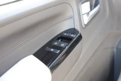 福田奥铃 智蓝HL 4.5T 4.17米单排插电式混合动力栏板轻卡(BJ1045PHEVJA)14.016kWh