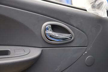 �Ͽ����� ��ʤ 150���� 4X2 3.1����ж��ͼƬ