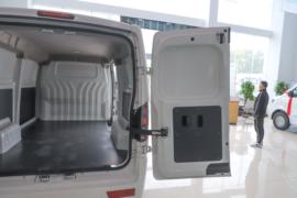 驭达&nbsp;电动封闭厢货货厢图片