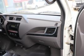 御风EM26&nbsp;电动封闭厢货驾驶室图片