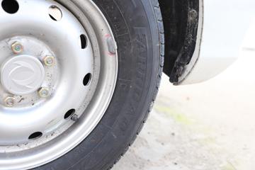 ����ɷ� ����EM26 3T 4.865�״��綯��ʽ���䳵ͼƬ