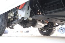 御风EM26&nbsp;电动封闭厢货底盘图片