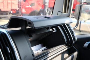 Զ�� ����H8E ���˰� 4.5T 4.15�׵��Ŵ��綯��ʽ�Ῠ(JGL5047XXYBEVGN9)106.95kWhͼƬ