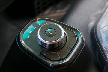 Զ�� ����H8E ���˰� 4.5T 4.15�׵��Ŵ��綯��ʽ�Ῠ(JGL5047XXYBEVGN9)106.95kWhͼƬ