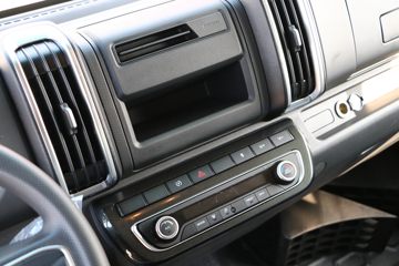 Զ�� ����H8E ���˰� 4.5T 4.15�׵��Ŵ��綯��ʽ�Ῠ(JGL5047XXYBEVGN9)106.95kWhͼƬ