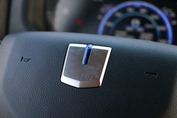 Զ�� ����H8E ���˰� 4.5T 4.15�׵��Ŵ��綯��ʽ�Ῠ(JGL5047XXYBEVGN9)106.95kWhͼƬ