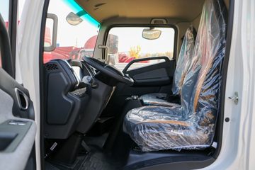 Զ�� ����H8E ���˰� 4.5T 4.15�׵��Ŵ��綯��ʽ�Ῠ(JGL5047XXYBEVGN9)106.95kWhͼƬ