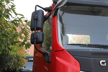 上汽红岩 杰虎H6 标载版 360马力 8X4 6.2米自卸车(CQ3317EV09256V)外观图片