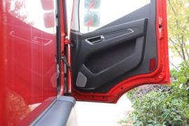 杰虎&nbsp;自卸车驾驶室                                               图片