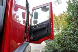 杰虎&nbsp;自卸车驾驶室                                               图片