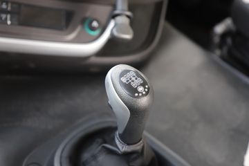 �������� �ܻ�H6 ���ϰ� 370���� 8X4 6.6����ж��(����)ͼƬ