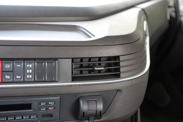 �������� �ܻ�H6 ���ϰ� 370���� 8X4 6.6����ж��(����)ͼƬ