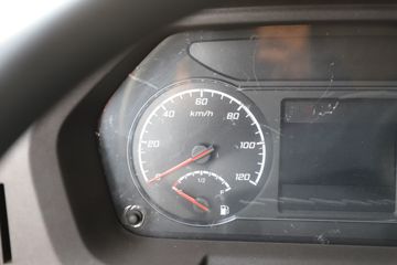 �������� �ܻ�H6 ���ϰ� 370���� 8X4 6.6����ж��(����)ͼƬ
