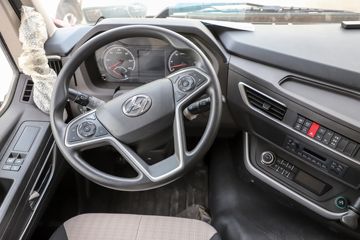 �������� �ܻ�H6 ���ϰ� 370���� 8X4 6.6����ж��(����)ͼƬ