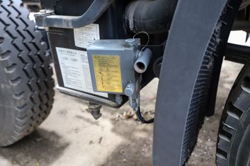 �������� �ܻ�H6 ���ϰ� 370���� 8X4 6.6����ж��(����)ͼƬ