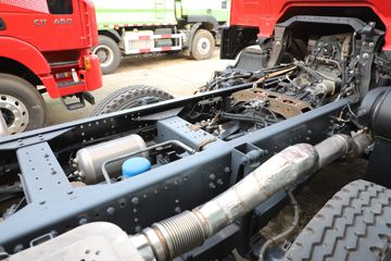 �������� �ܻ�H6 ���ϰ� 370���� 8X4 6.6����ж��(����)ͼƬ