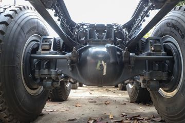 �������� �ܻ�H6 ���ϰ� 370���� 8X4 6.6����ж��(����)ͼƬ
