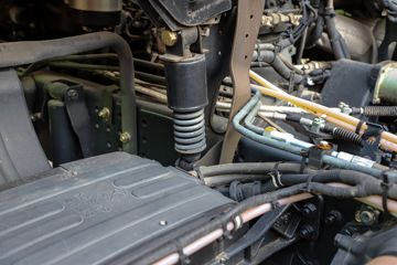 �������� �ܻ�H6 ���ϰ� 370���� 8X4 6.6����ж��(����)ͼƬ