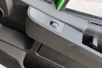  ʨC6 ذ 390 6X4 5.6ж()(CQ5257ZLJHV09384)ͼƬ