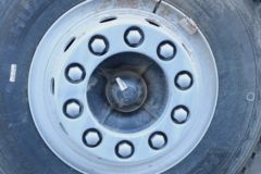 福田 时代领航ES5 220马力 6X2 6.8米排半栏板载货车(BJ1244VNPFB-01)