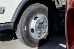 福田 时代领航G5 4.5T 4.18米单排纯电动栏板轻卡(BJ1045EVJAK)100.27kWh