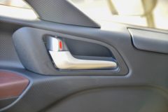 江淮 帅铃S9 160马力 4.18米单排仓栅式轻卡(HFC5048CCYP71K3C7S)