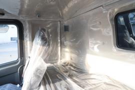 E700&nbsp;电动牵引车驾驶室图片