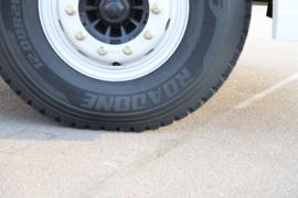 E700&nbsp;电动牵引车底盘图片