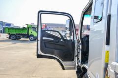 福田奥铃 玉兔Ⅲ 158马力 3.83米AMT自动档排半栏板轻卡(BJ1048V9JDA-AB4)