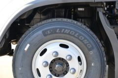 福田奥铃 玉兔Ⅲ 158马力 3.83米AMT自动档排半栏板轻卡(BJ1048V9JDA-AB4)