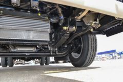 福田奥铃 玉兔Ⅲ 158马力 3.83米AMT自动档排半栏板轻卡(BJ1048V9JDA-AB4)