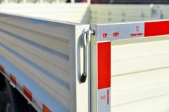 中国重汽HOWO 悍将 160马力 4.15米单排栏板轻卡(万里扬6档)(ZZ1127H3315F1)