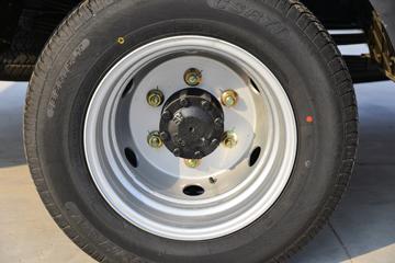 ���� ��X1 2.2L 95���� CNG˫ȼ�� 3.95�׵�����ʽ�Ῠ(KMC5040XXYNG318D6)ͼƬ