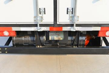 ���� ��X1 2.2L 95���� CNG˫ȼ�� 3.95�׵�����ʽ�Ῠ(KMC5040XXYNG318D6)ͼƬ