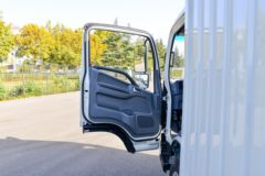 江淮 帅铃S3 130马力 3.7米单排厢式轻卡(HFC5041XXYP73K1B4S-2)