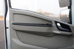 中国重汽HOWO 统帅 160马力 3.85米AT自动档排半栏板轻卡(国六)(ZZ1047F3215F145)