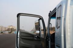 中国重汽HOWO 统帅 160马力 3.85米AT自动档排半栏板轻卡(国六)(ZZ1047F3215F145)